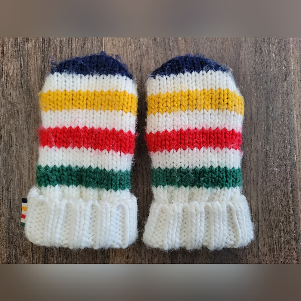 Hudsons Bay Company White Striped Baby/Toddler Mittens